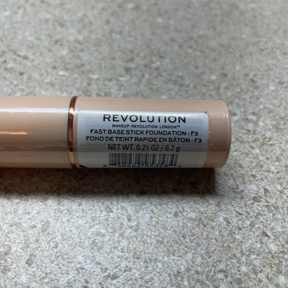 Makeup Revolution Fast Base Stick Foundation - F3 new/sealed